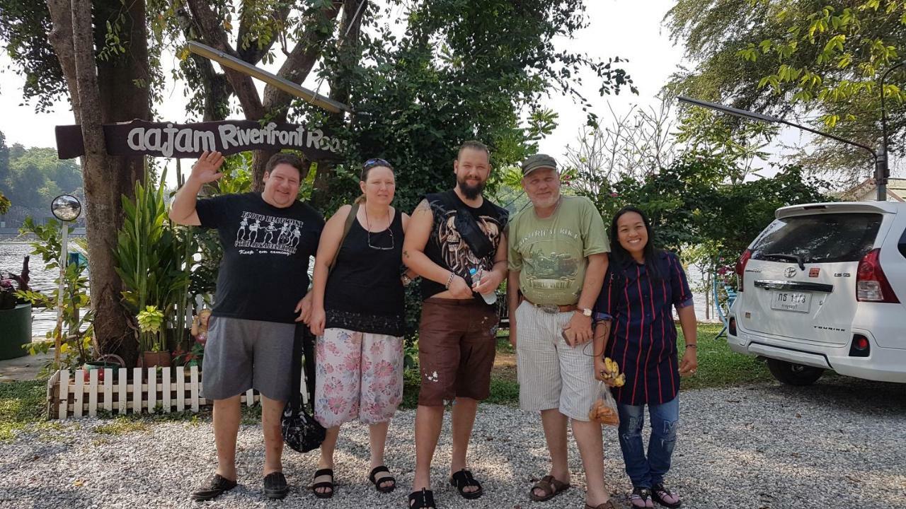Aajam Riverfront Rooms Kanchanaburi Bagian luar foto